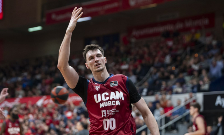 Rodions Kurucs renueva con el UCAM Murcia