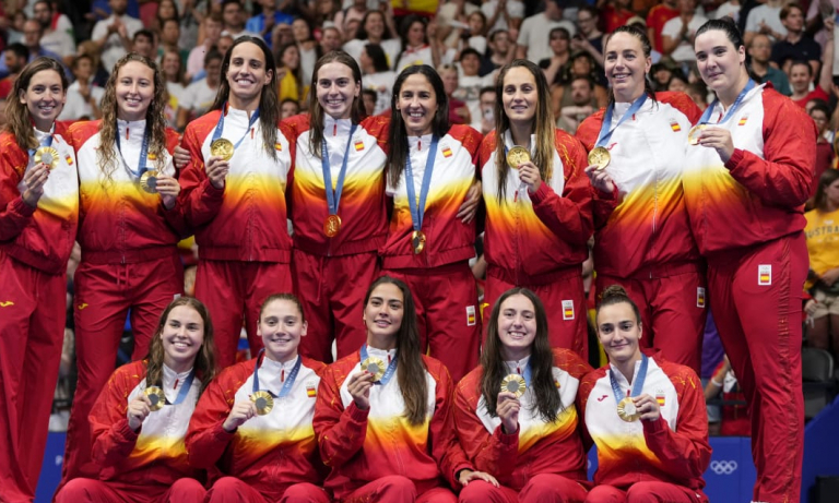 Oro olímpico en París para el waterpolo femenino español